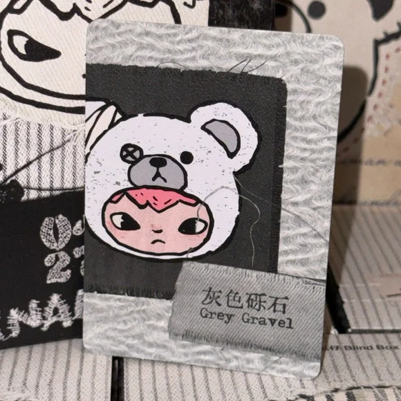 POP MART Hirono – Grey Gravel✨ Confirmed | New Series ✨ - Picture 4 of 4